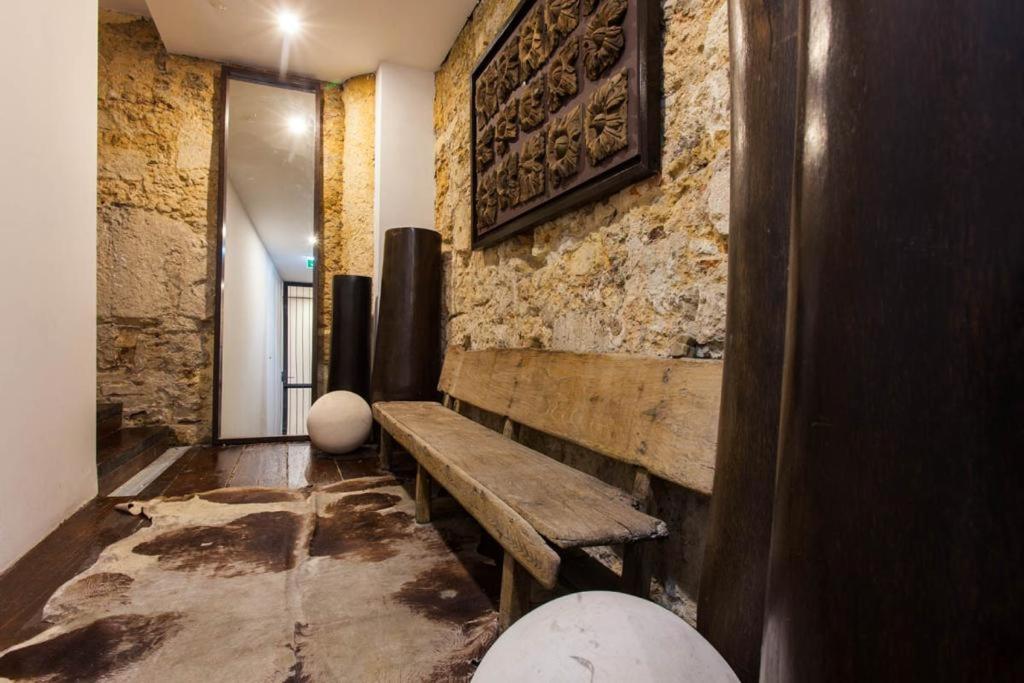 Old Stables Chiado - 1 Bedroom In The Heart Of Apartamento *