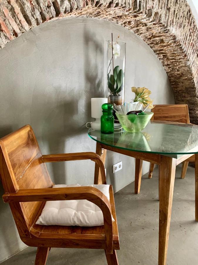 Old Stables Chiado - 1 Bedroom In The Heart Of Apartamento